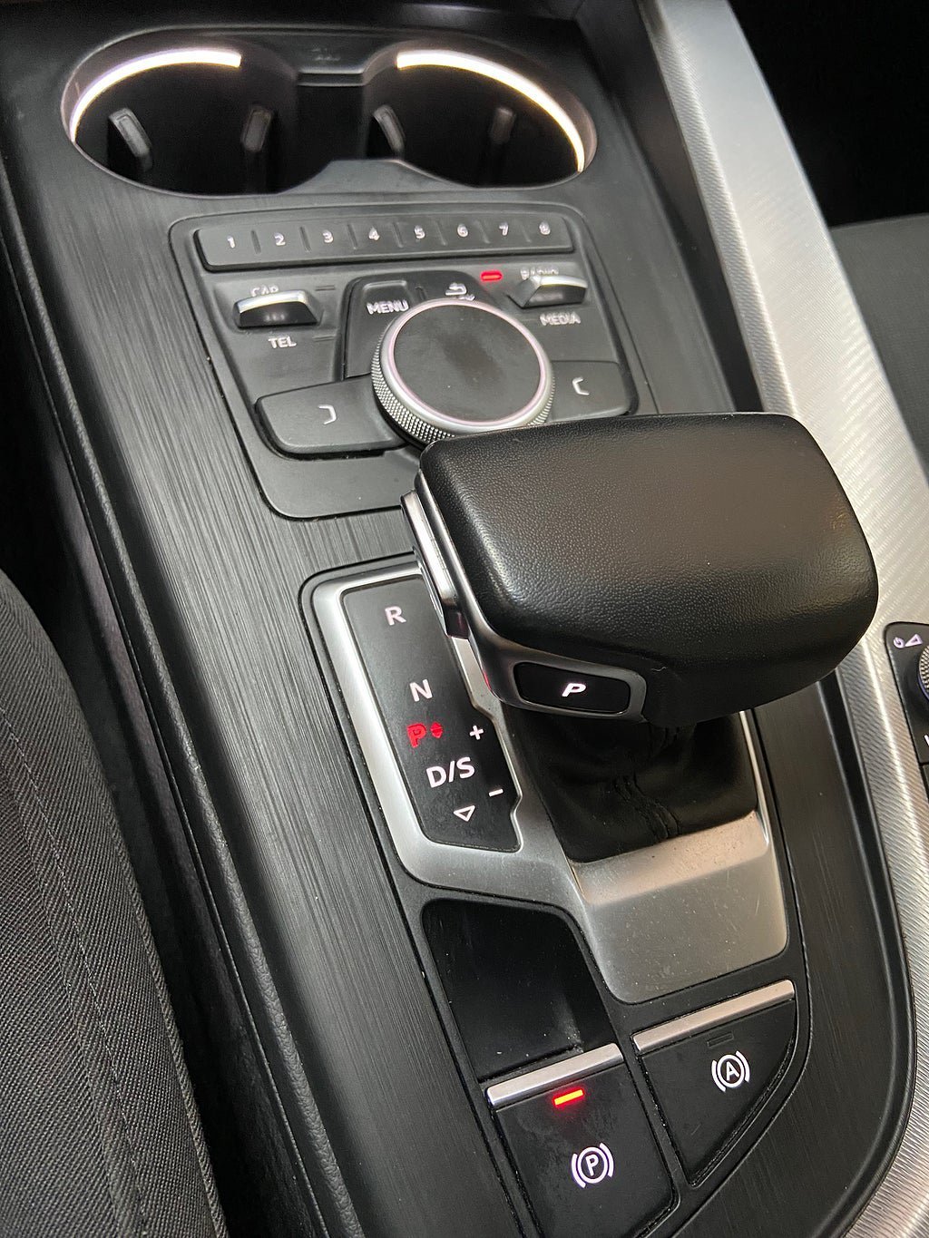Vehicle Image 14