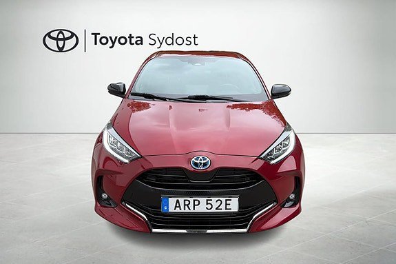 Vehicle Image 5