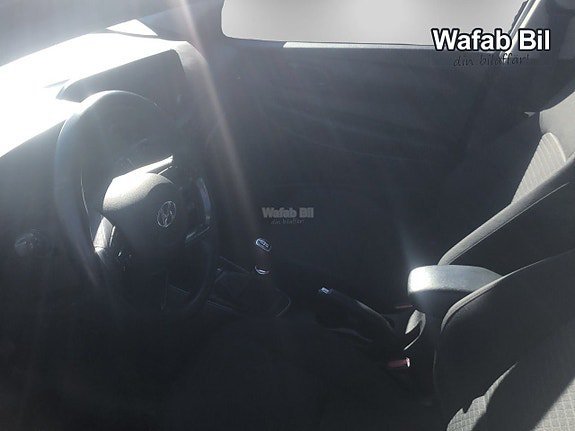 Vehicle Image 8