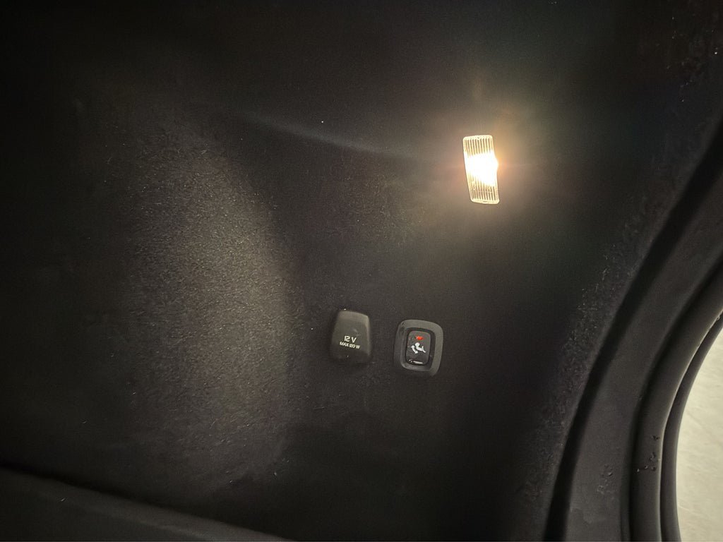 Vehicle Image 17