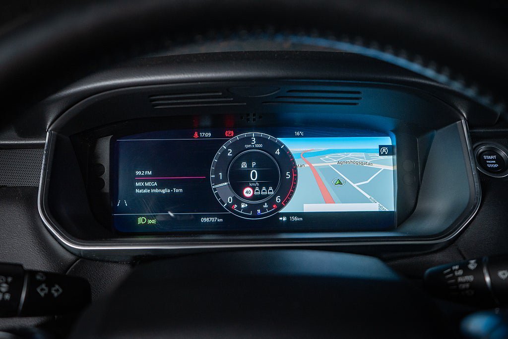 Vehicle Image 21