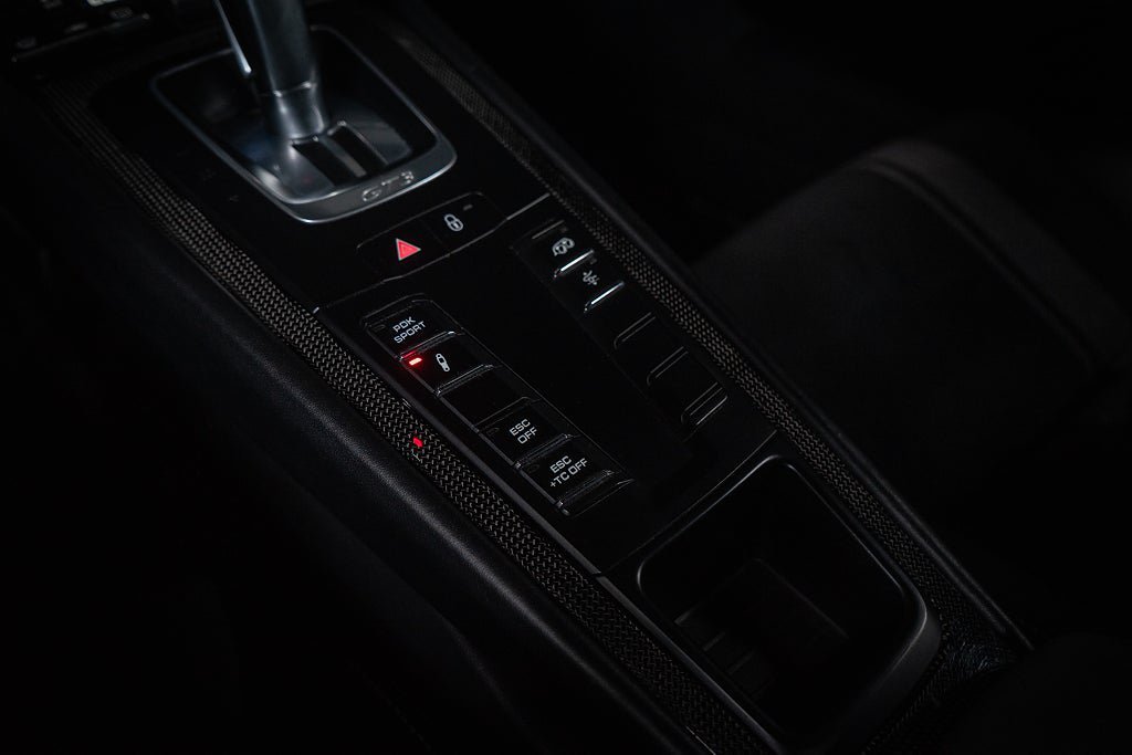 Vehicle Image 25