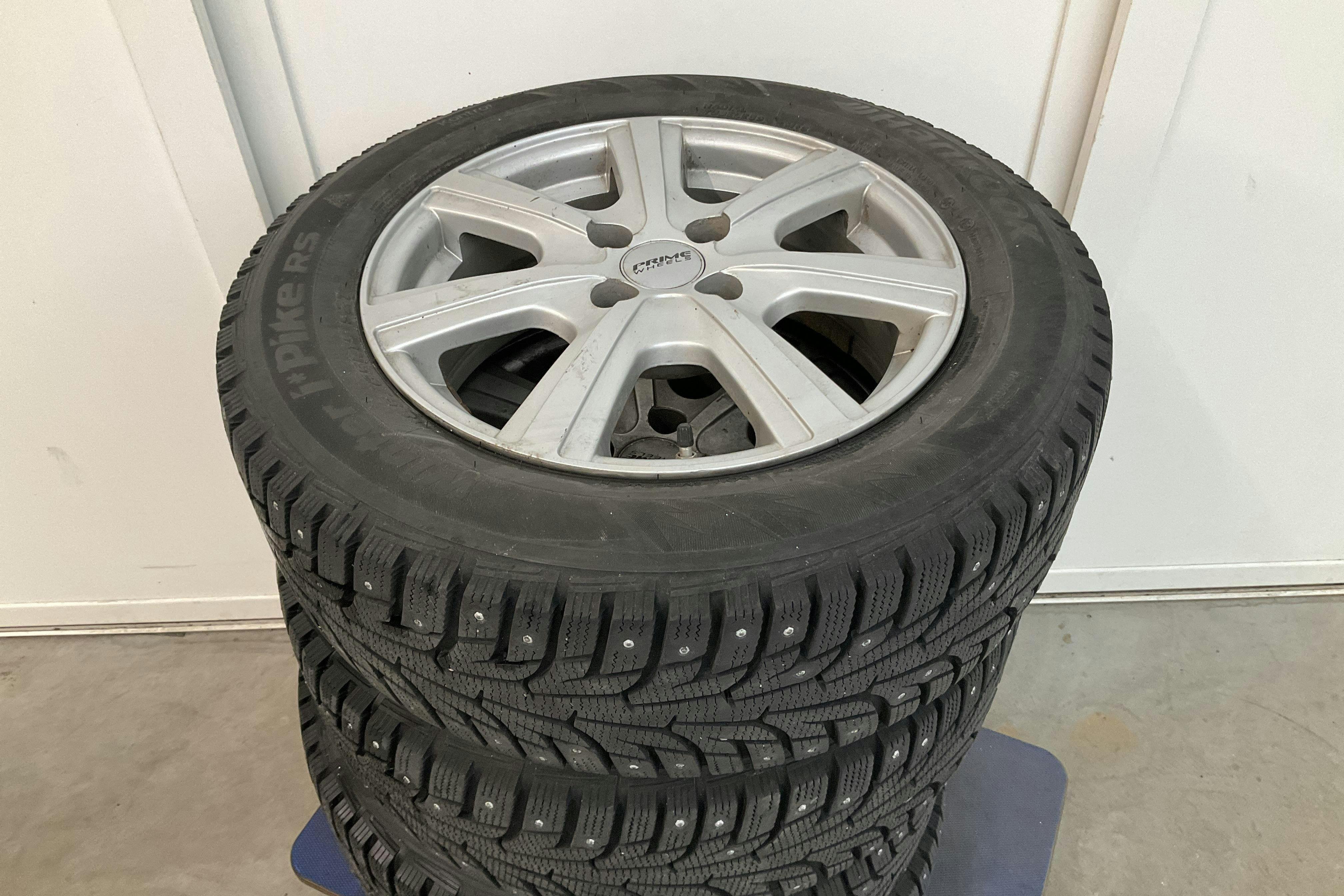 Vehicle Image 11
