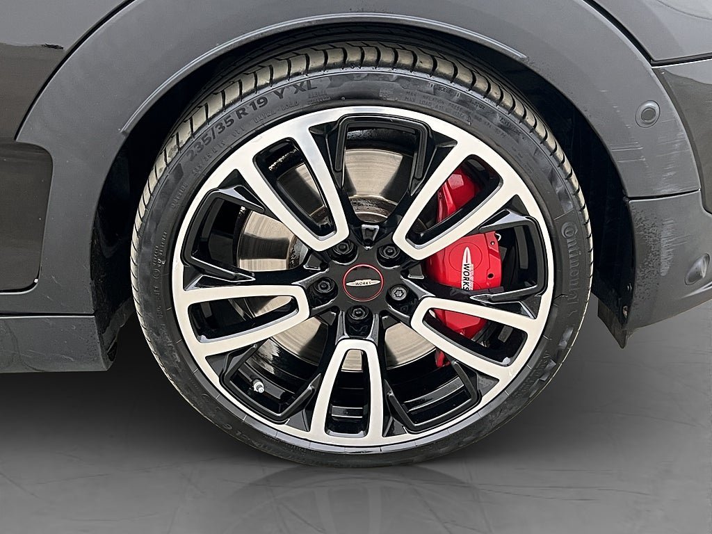 Vehicle Image 31