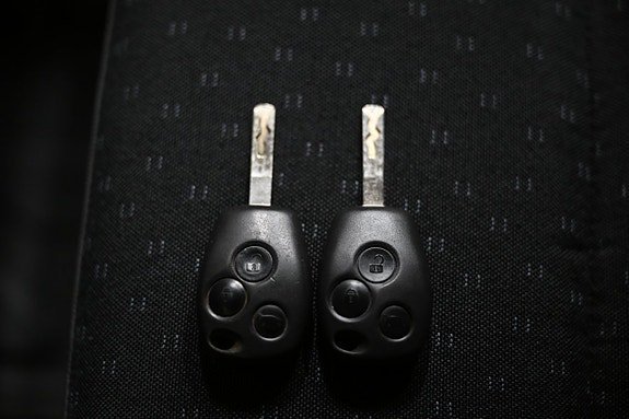 Vehicle Image 25