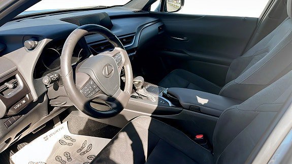 Vehicle Image 7