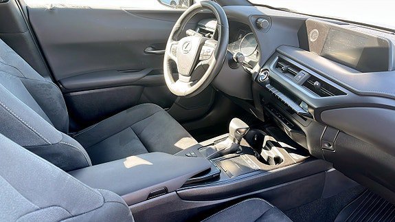 Vehicle Image 9