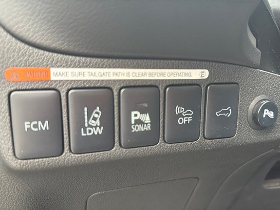 Vehicle Image 19
