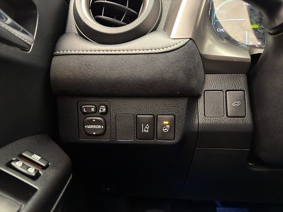 Vehicle Image 26