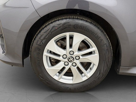 Vehicle Image 25
