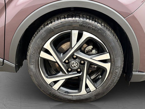 Vehicle Image 30