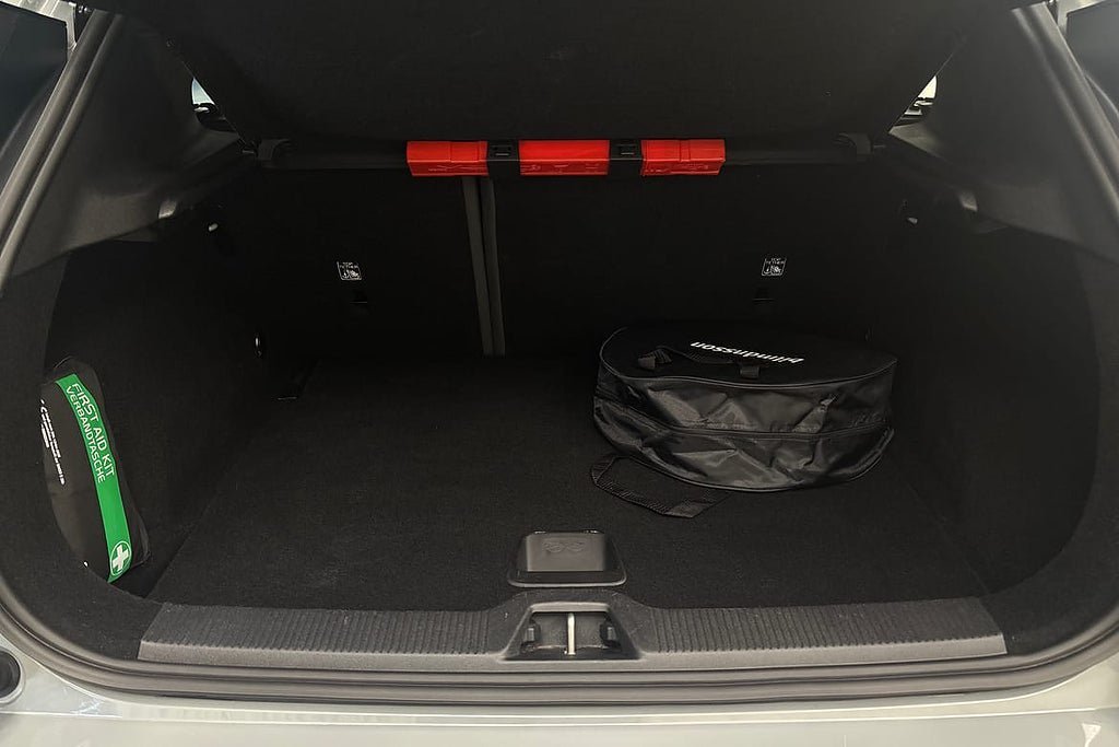Vehicle Image 13