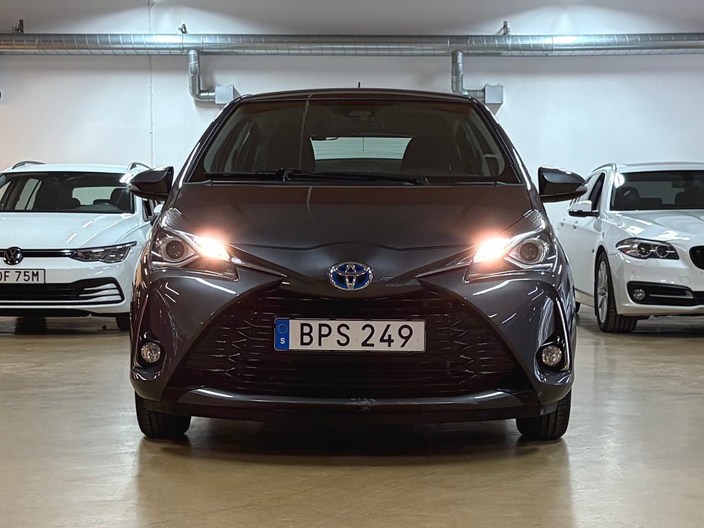 Vehicle Image 5