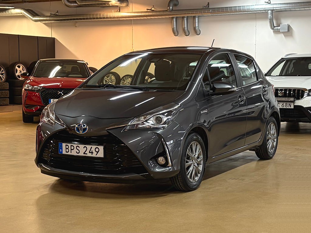 Vehicle Image 6