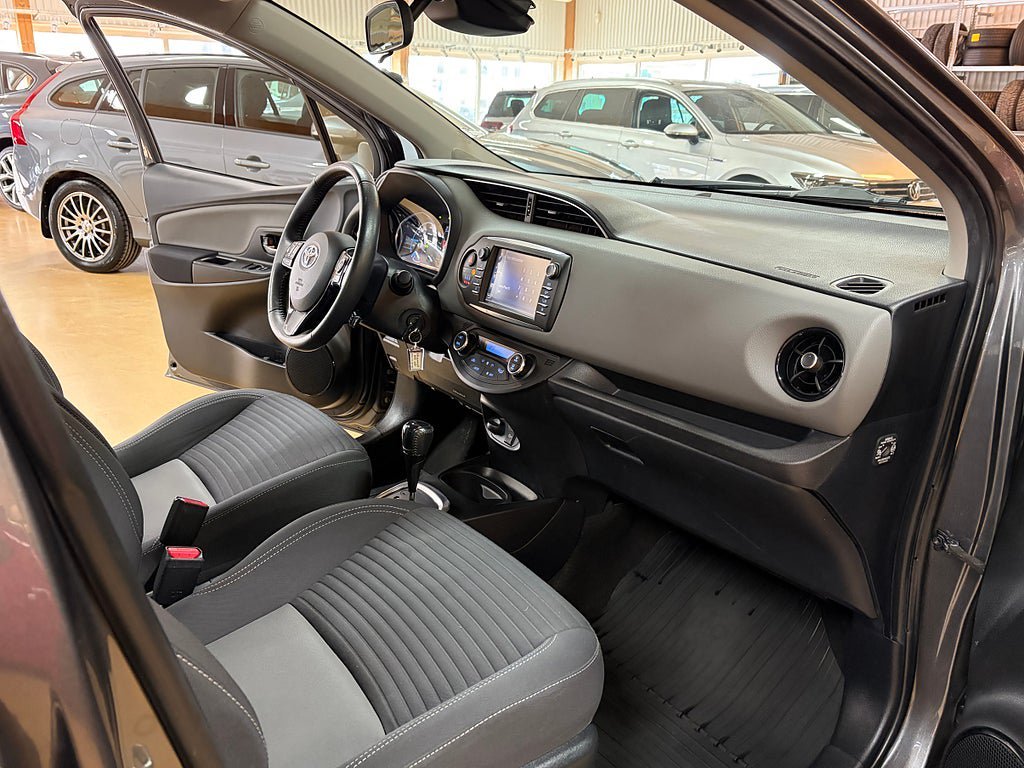 Vehicle Image 19