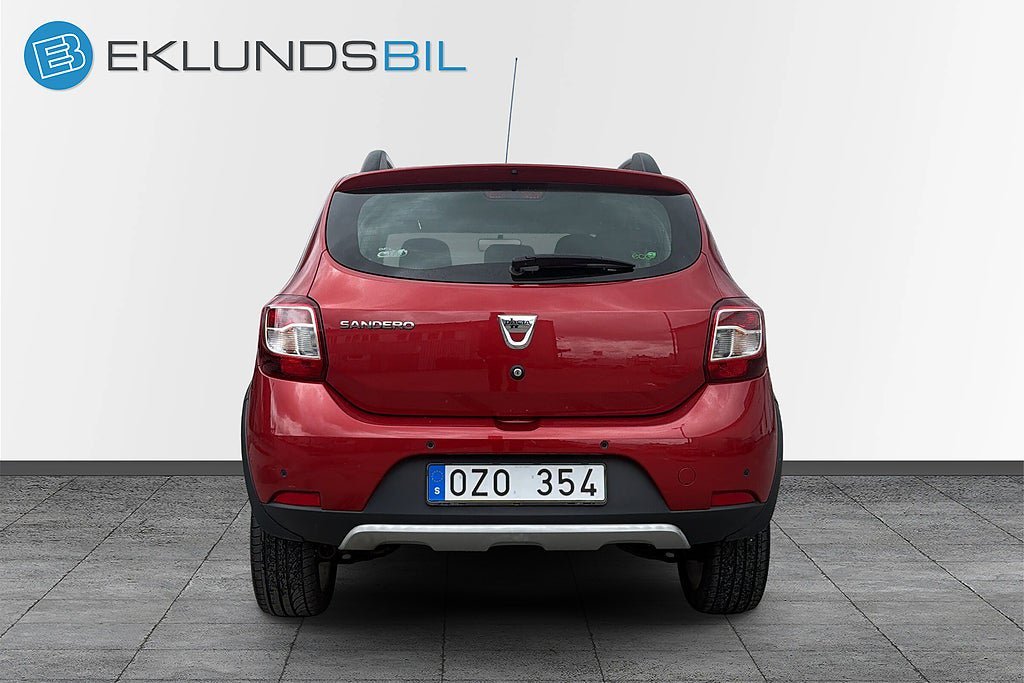 Vehicle Image 6