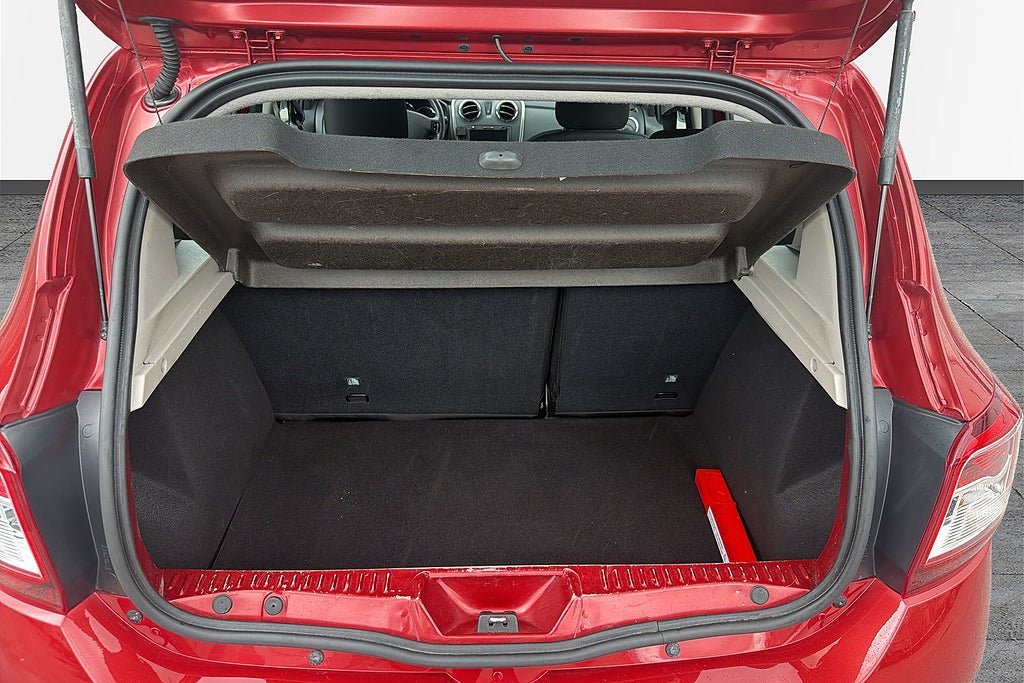 Vehicle Image 15
