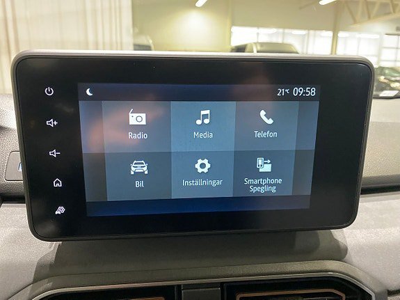 Vehicle Image 14