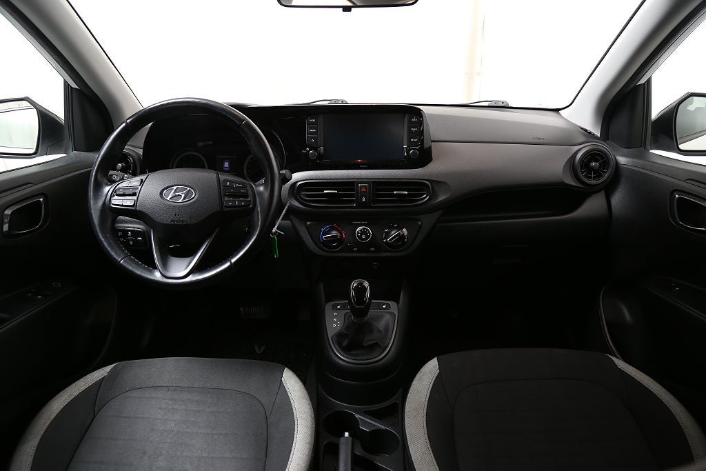 Vehicle Image 17