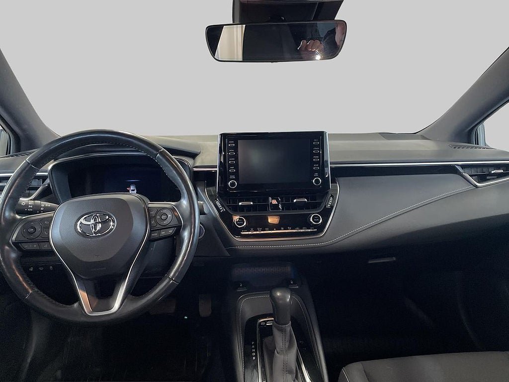 Vehicle Image 12