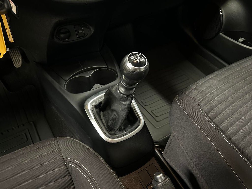 Vehicle Image 18