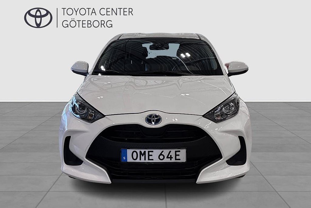 Vehicle Image 8