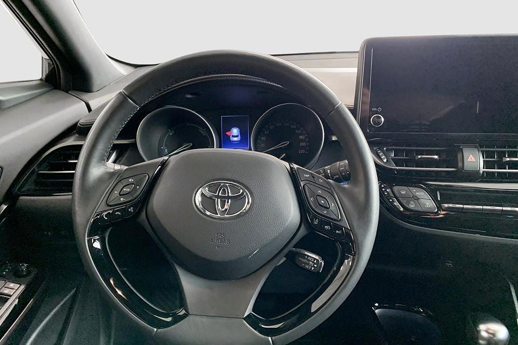 Vehicle Image 12
