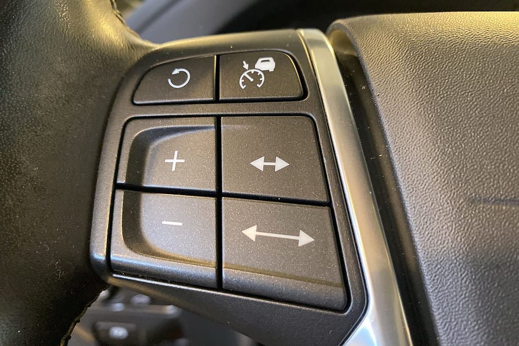 Vehicle Image 24