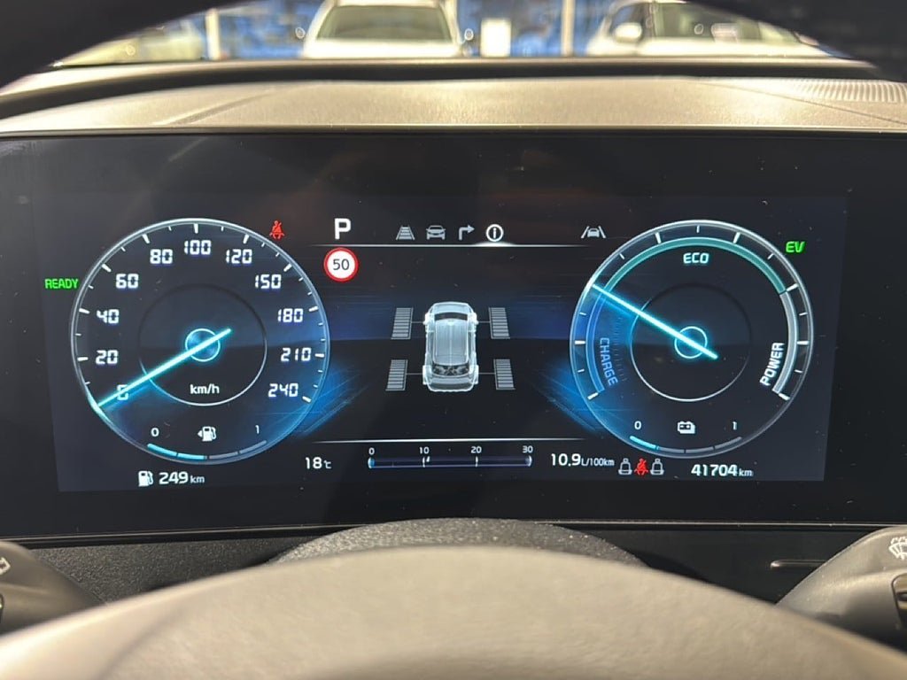 Vehicle Image 10