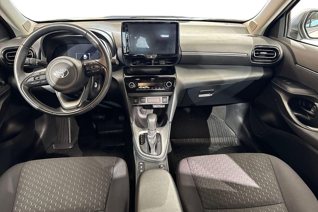 Vehicle Image 10