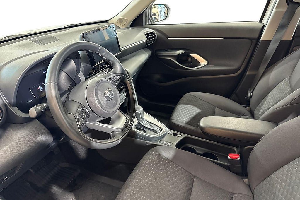 Vehicle Image 14
