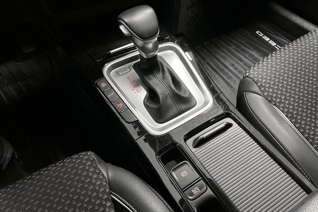 Vehicle Image 13