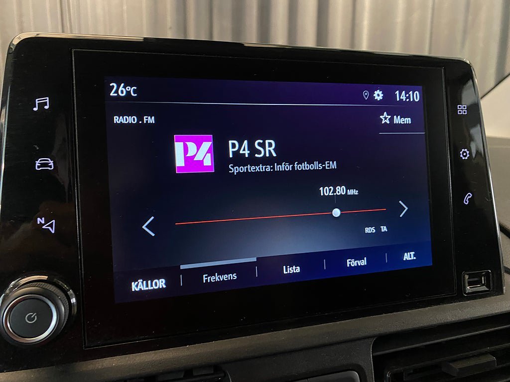 Vehicle Image 14