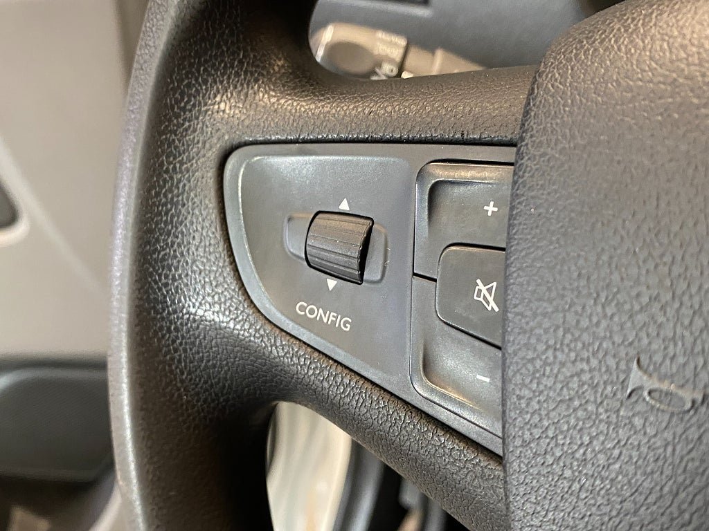 Vehicle Image 29