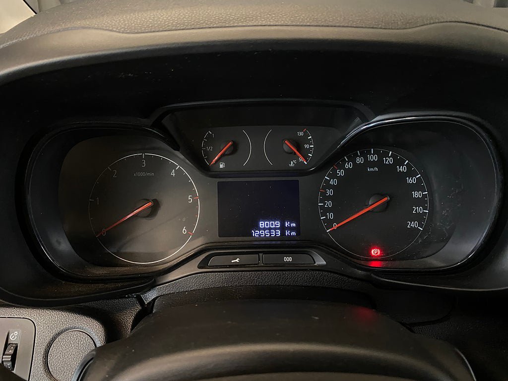 Vehicle Image 36