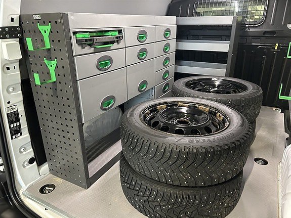 Vehicle Image 13