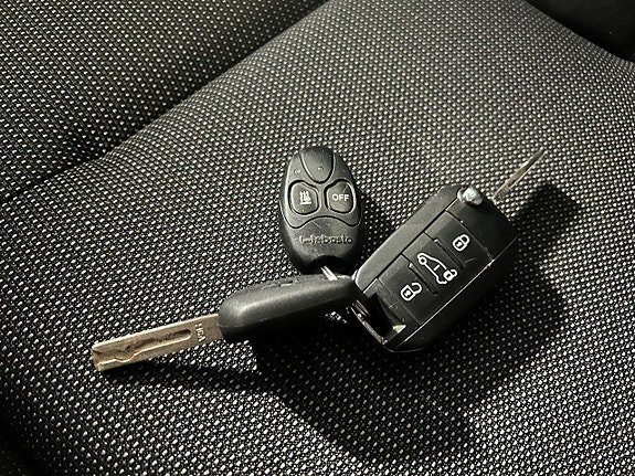 Vehicle Image 22