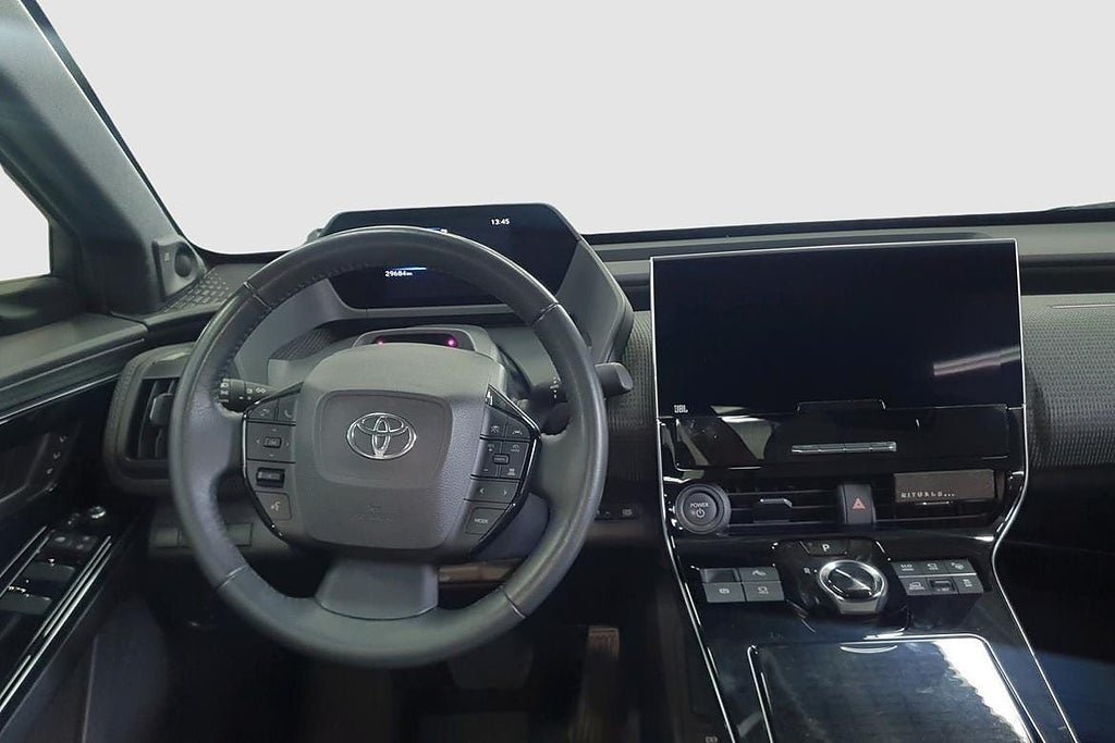 Vehicle Image 9