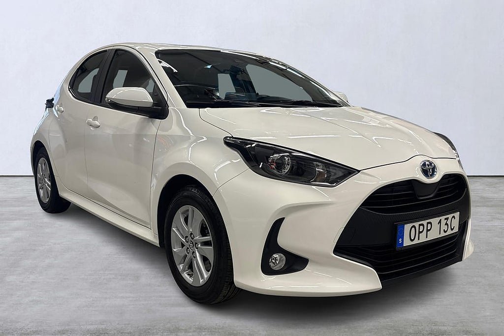 Vehicle Image 6