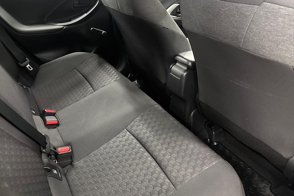 Vehicle Image 11