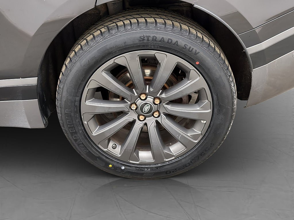 Vehicle Image 30