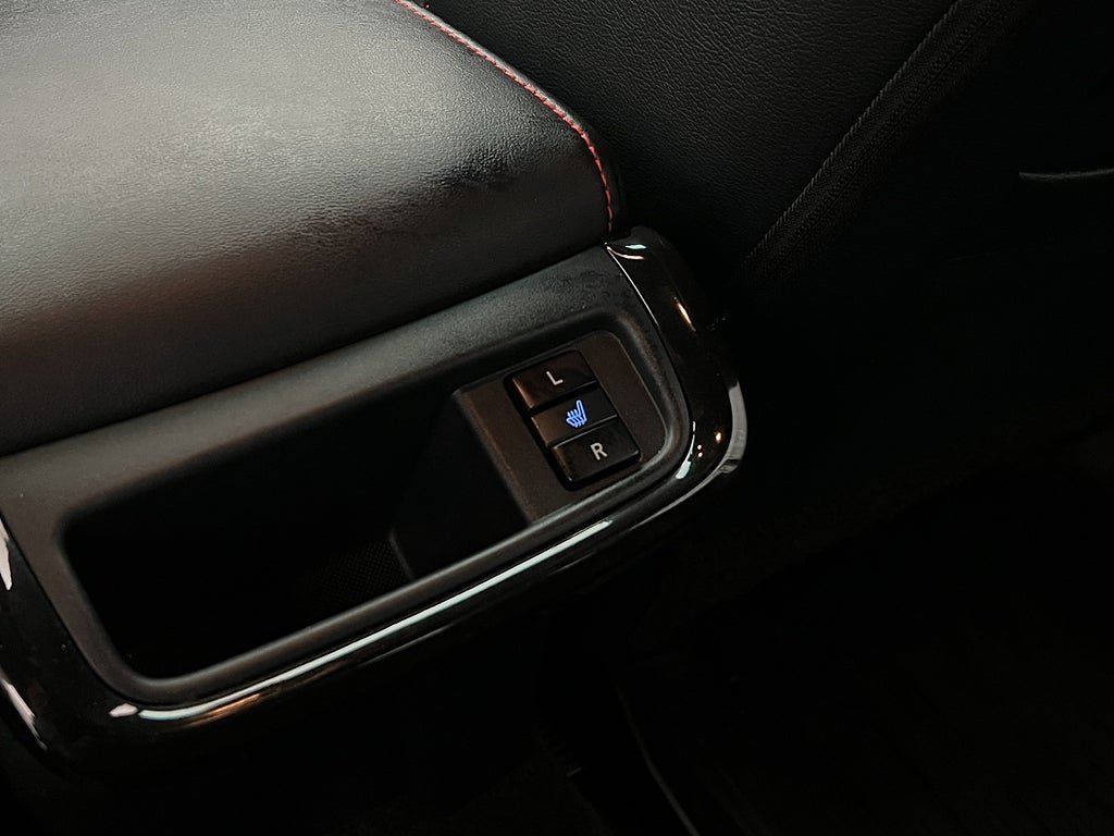 Vehicle Image 33