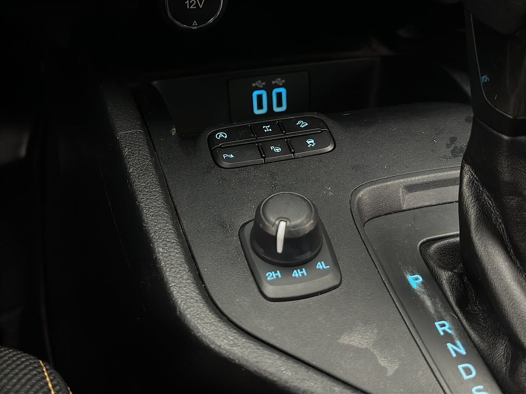 Vehicle Image 29