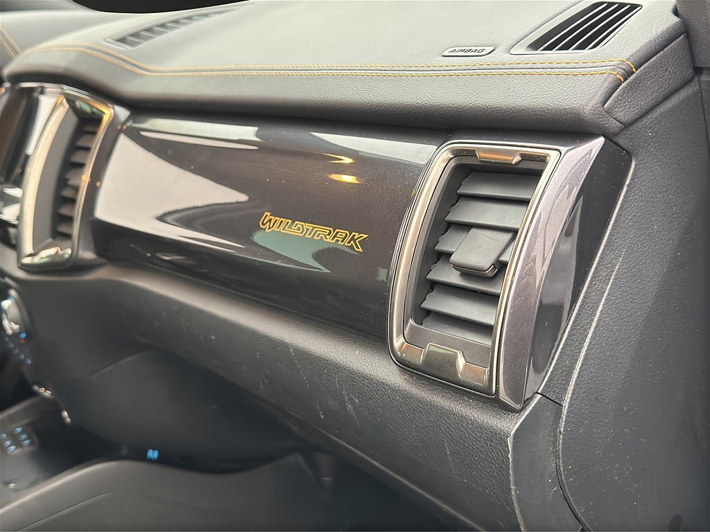 Vehicle Image 33