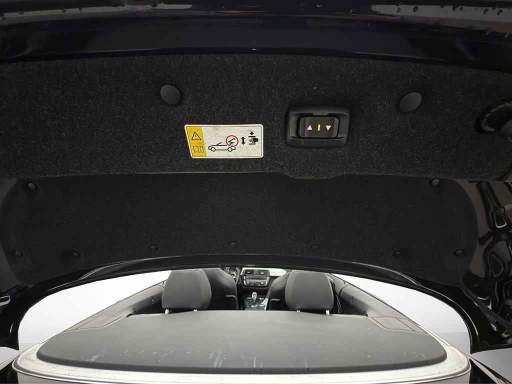 Vehicle Image 28