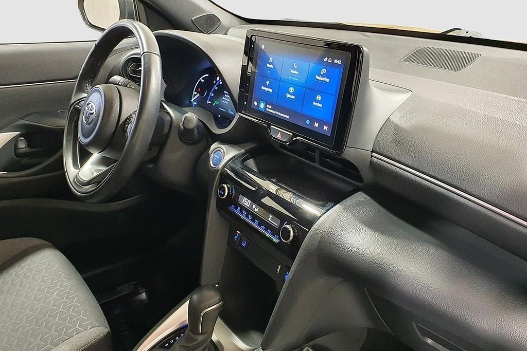 Vehicle Image 14