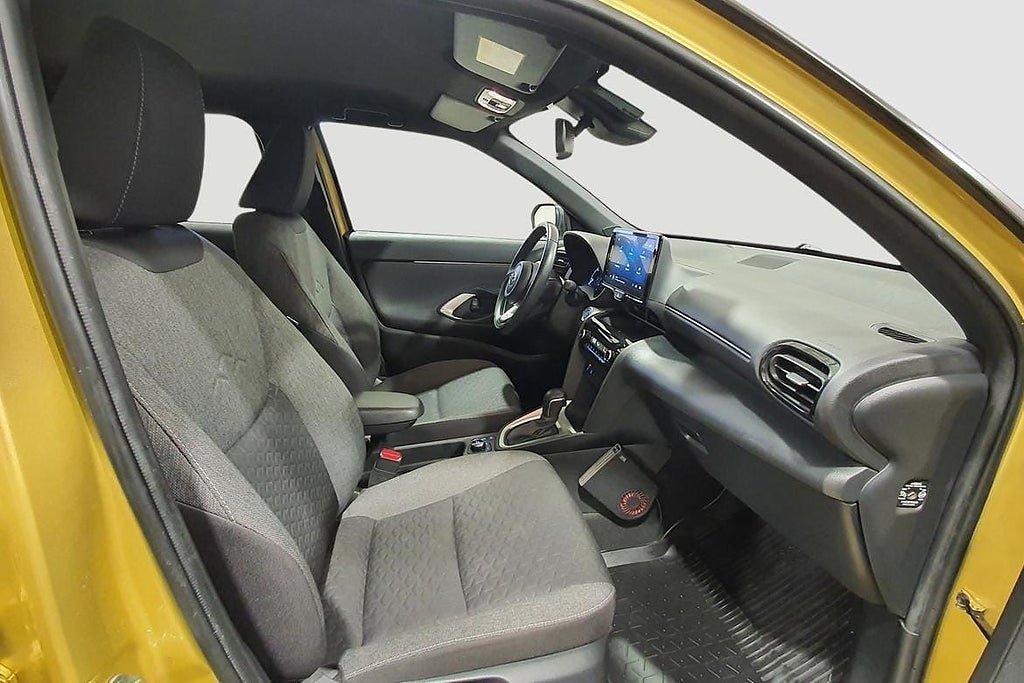 Vehicle Image 15