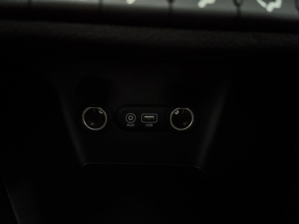 Vehicle Image 20