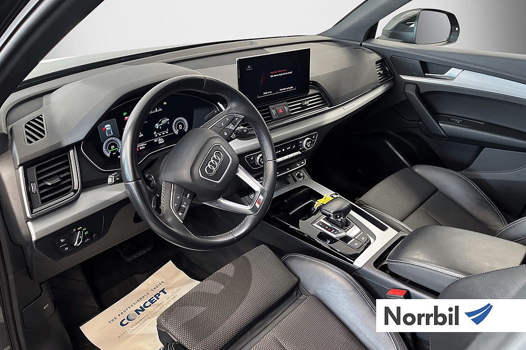 Vehicle Image 9