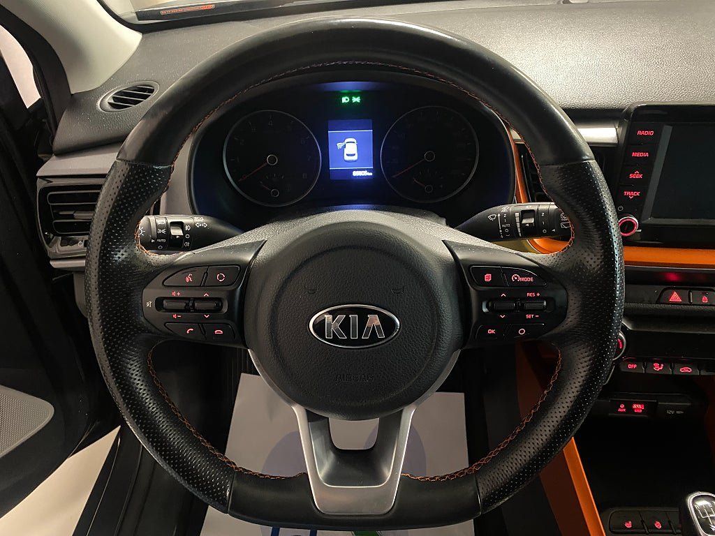 Vehicle Image 19